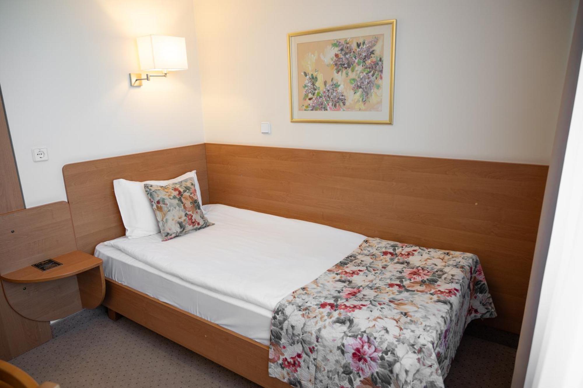 Nadiya Hotel Iwano-Frankiwsk Zimmer foto