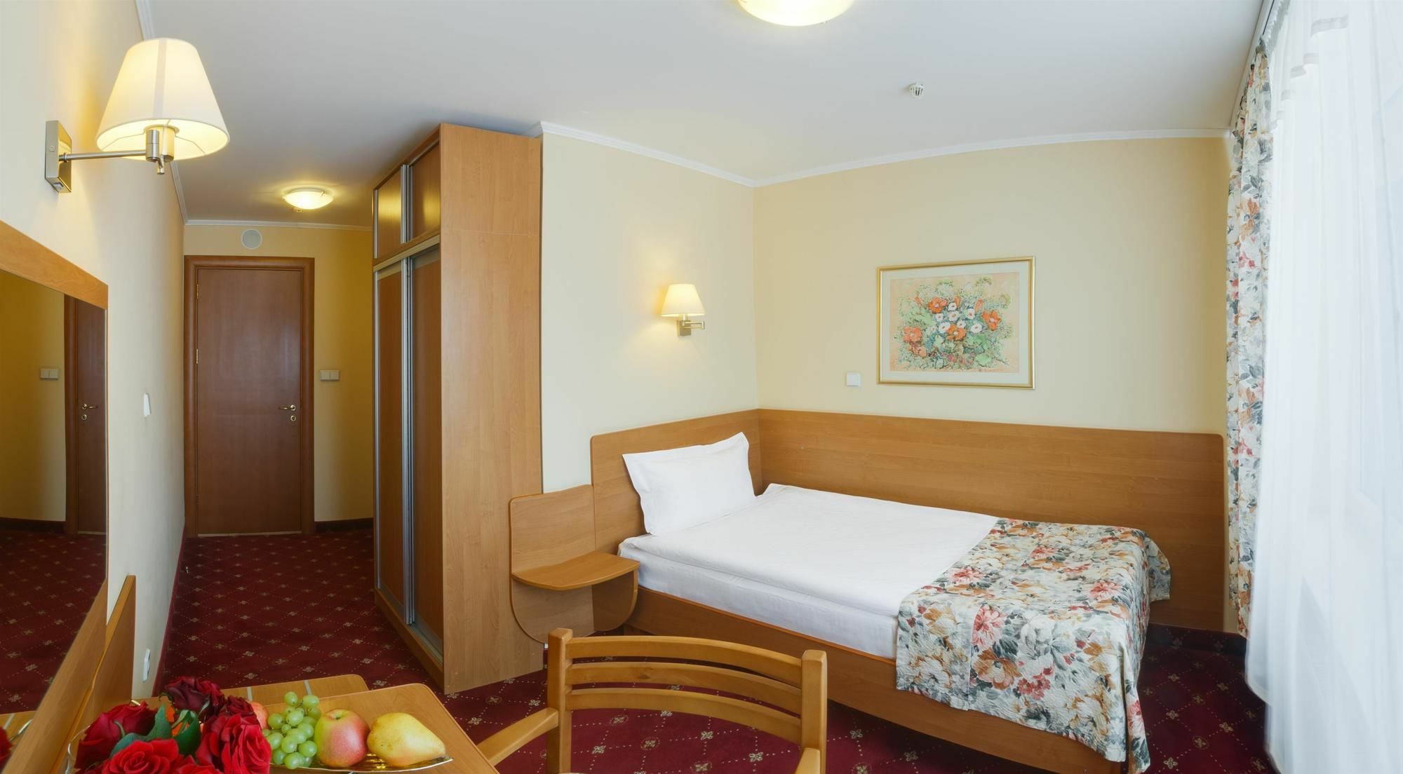 Nadiya Hotel Iwano-Frankiwsk Exterior foto