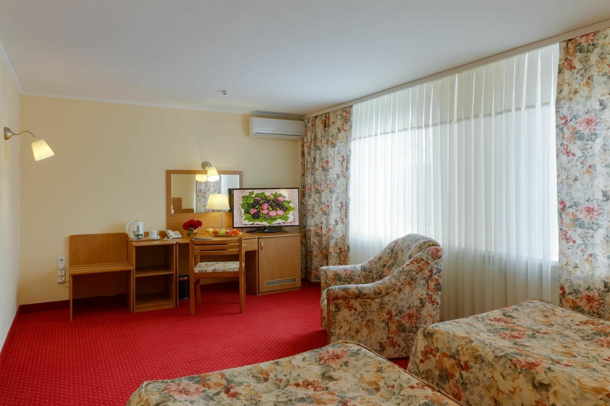 Nadiya Hotel Iwano-Frankiwsk Exterior foto